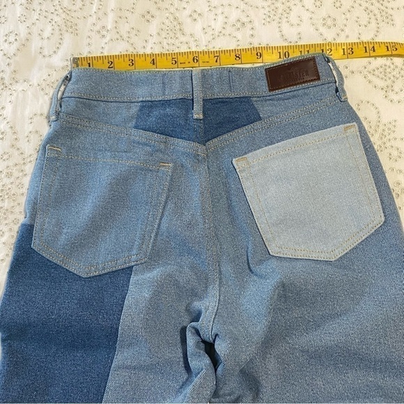 Hollister Ultra High Rise Mom Jeans size 23/00 - Picture 4 of 8
